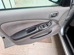 Nissan Almera 1.8 Comfort AA  - Foto 16