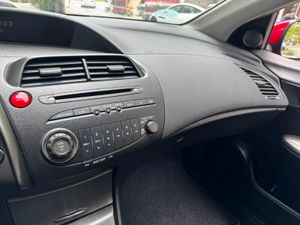 Honda Civic 1.4 i-VTEC Sport  - Foto 22