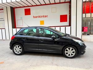 Peugeot 207 Confort 1.6 HDI 90  - Foto 5