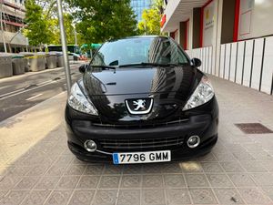 Peugeot 207 Confort 1.6 HDI 90  - Foto 3