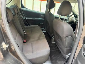 Peugeot 207 Confort 1.6 HDI 90  - Foto 24