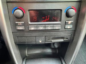 Peugeot 207 Confort 1.6 HDI 90  - Foto 20