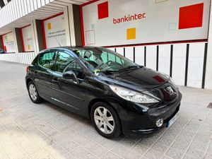 Peugeot 207 Confort 1.6 HDI 90  - Foto 4