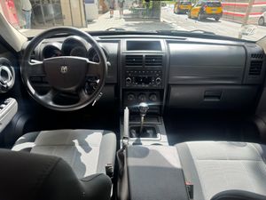 Dodge Nitro 2.8 CRD SE 4WD  - Foto 23