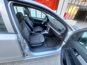 Opel Astra 1.7 CDTi 110 CV Enjoy  - Foto 33