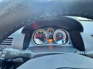 Opel Astra 1.7 CDTi 110 CV Enjoy  - Foto 28