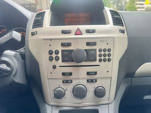 Opel Zafira 1.9 CDTi 120 CV Enjoy  - Foto 17