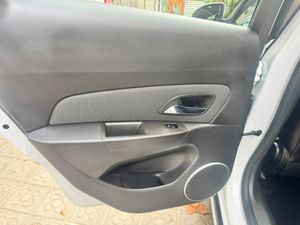 Chevrolet Cruze 2.0 VCDi LTZ  - Foto 16