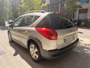 Peugeot 207 SW Outdoor 1.6 HDI 110 FAP  - Foto 8