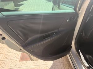 Peugeot 207 SW Outdoor 1.6 HDI 110 FAP  - Foto 14