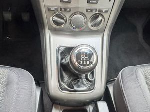 Opel Antara 2.4 16V Enjoy  - Foto 17