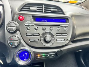 Honda Jazz 1.3 i-VTEC IMA ELEGANCE CVT  - Foto 19