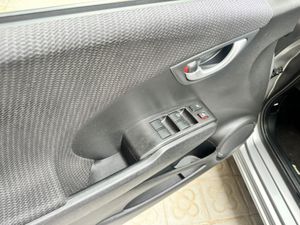 Honda Jazz 1.3 i-VTEC IMA ELEGANCE CVT  - Foto 11