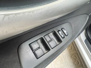 Toyota Auris 1.6 VVT-i Edition  - Foto 23