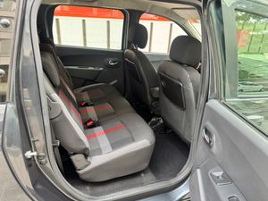 Dacia Lodgy SL Xplore TCE 96kW (130CV) 7Pl GPF  - Foto 31