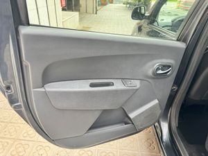 Dacia Lodgy SL Xplore TCE 96kW (130CV) 7Pl GPF  - Foto 14