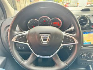 Dacia Lodgy SL Xplore TCE 96kW (130CV) 7Pl GPF  - Foto 37