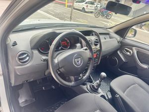 Dacia Duster Laureate dCi 90 4X2 EU6  - Foto 23