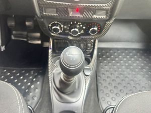 Dacia Duster Laureate dCi 90 4X2 EU6  - Foto 17