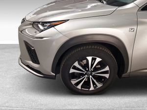 Lexus NX 2.5 300h F Sport Panorámico 4WD  - Foto 11