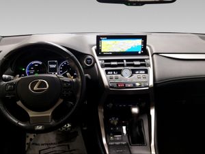 Lexus NX 2.5 300h F Sport Panorámico 4WD  - Foto 9