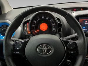 Toyota Aygo 1.0 70 x-play  - Foto 14