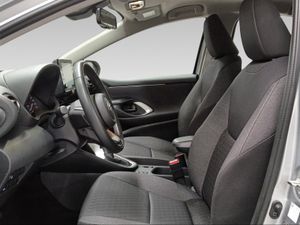 Toyota Yaris 1.5 120H Active Tech  - Foto 13
