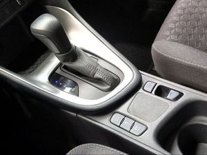 Toyota Yaris 1.5 120H Active Tech  - Foto 25