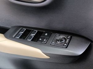 Lexus NX 2.5 300h Executive Kick Power+Navig  - Foto 18