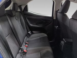 Toyota Yaris 1.5 120H Active Tech  - Foto 8
