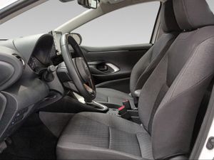 Toyota Yaris 1.5 120H Active Tech  - Foto 13