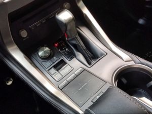 Lexus NX 2.5 300h F Sport Kick Power+Panorámico  - Foto 21