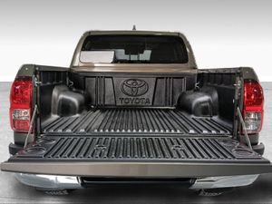 Toyota Hilux Cabina Doble VX 2.8D 204 T/M 6V 4x4   - Foto 11