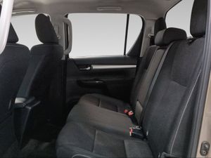 Toyota Hilux Cabina Doble VX 2.8D 204 T/M 6V 4x4   - Foto 12