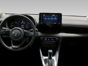 Toyota Yaris 1.5 120H Active Tech  - Foto 9
