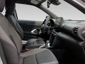 Toyota Yaris Cross 1.5 120H Active Tech  - Foto 7
