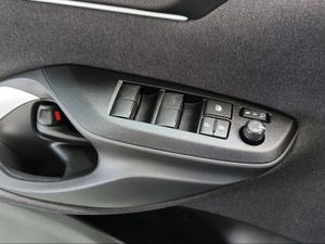Toyota Yaris Cross 1.5 120H Active Tech  - Foto 24