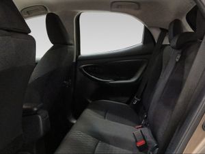 Toyota Yaris 1.5 120H Active Tech  - Foto 12