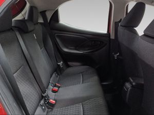 Toyota Yaris 1.5 120H Active Tech  - Foto 8