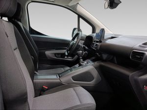 Toyota Proace City Verso Family L2 1.5D 130CV Active 7p  - Foto 7