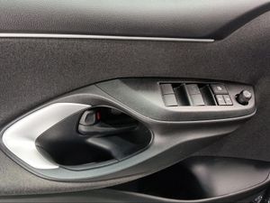Toyota Yaris 1.5 120H Active Tech  - Foto 22