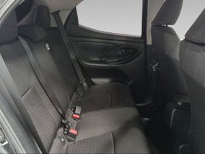 Toyota Yaris 1.5 120H Active Tech  - Foto 8