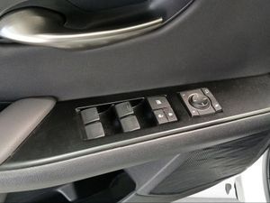 Lexus UX 300e e-UX  - Foto 19