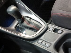 Toyota Yaris 1.5 120H GR Sport  - Foto 22