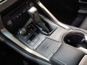 Lexus NX 2.5 300h Business Navigation 2WD  - Foto 15