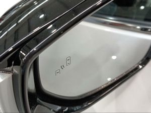 Lexus UX 2.0 250h Premium  - Foto 20