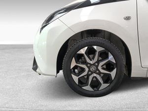 Toyota Aygo 1.0 70 x-play  - Foto 17