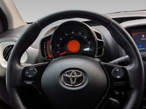 Toyota Aygo 1.0 70 x-play  - Foto 14