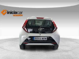 Toyota Aygo 1.0 70 x-play  - Foto 5