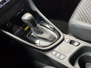 Toyota Yaris 1.5 130H Premiere Edition  - Foto 23
